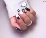 کاشت ناخن بصورت کاملا حرفه ای
