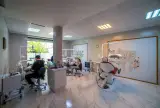 کلینیک دندانپزشکی لبخند آذر