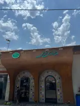 رستوران سنتی و محلی عنبری در آبکنار بندر انزلی