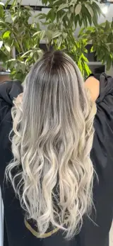 سالن زیبایی رژ رز