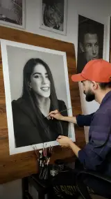سفارش چهره سیاه قلم متین