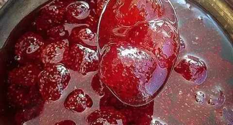 ترش ومربا نادی