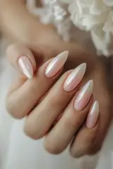 کاشت و طراحی ناخن بهناز