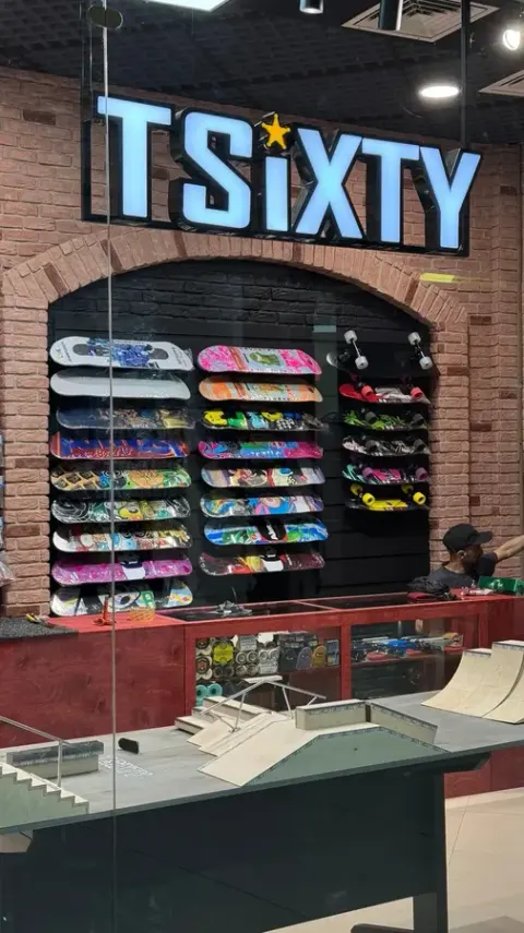 فروشگاه تخصصی اسکیت برد TSIXTY