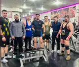 باشگاه بدنسازی دنا