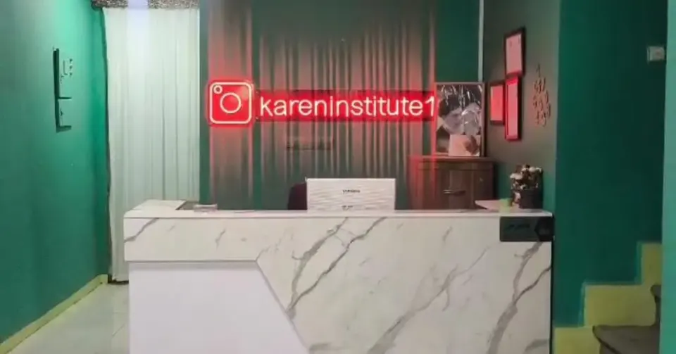 آموزشگاه زبان کارن