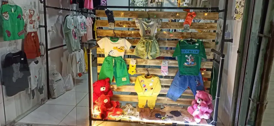 فروشگاه پوشاک بچه گانه بیبی لند آراد