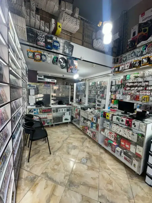 موبایل و کامپیوتر یاران