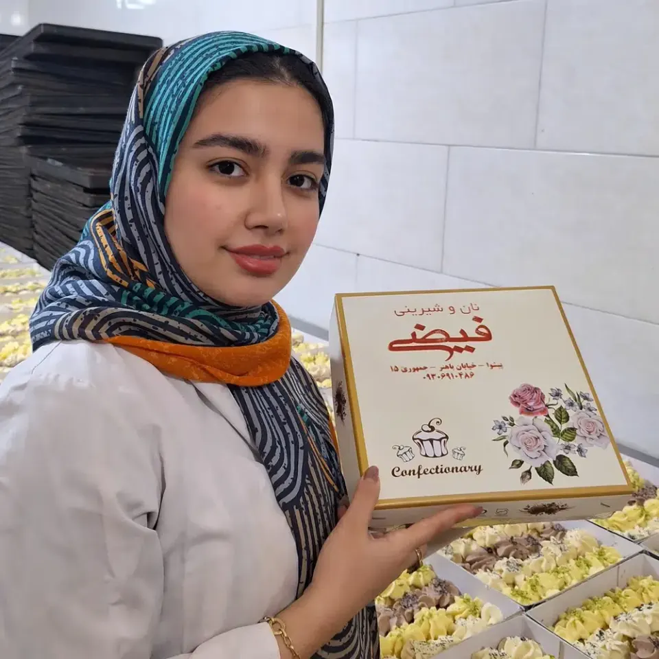 دخترک قناد