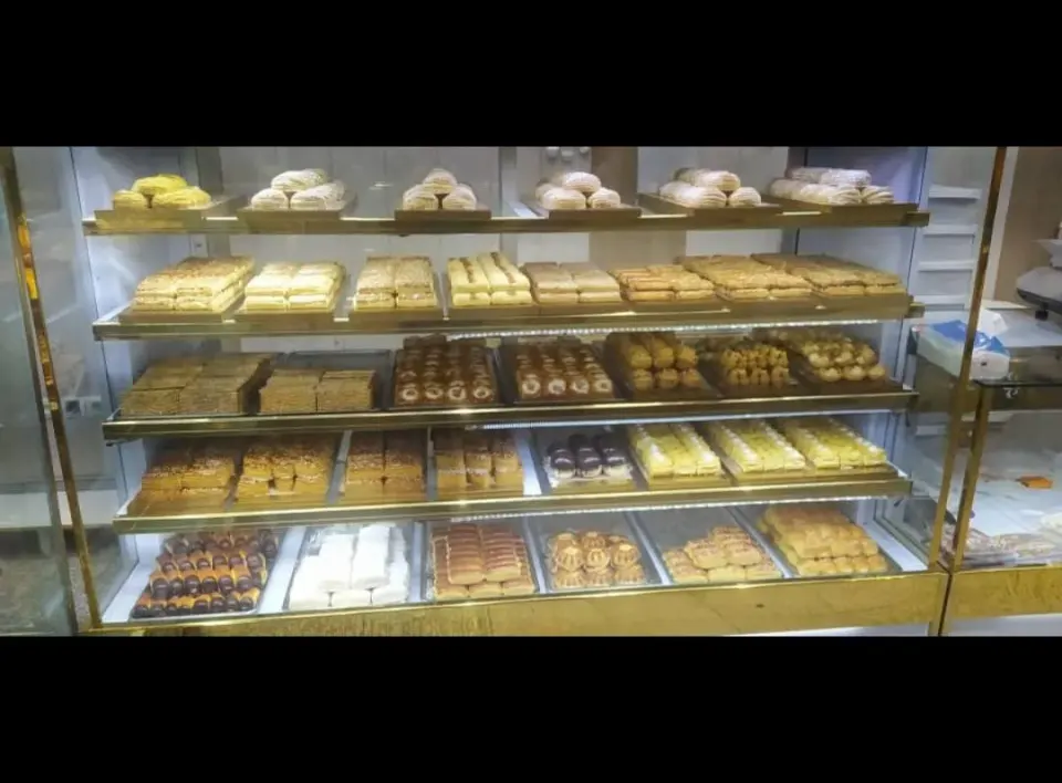 شیرینی سرای لوتوس