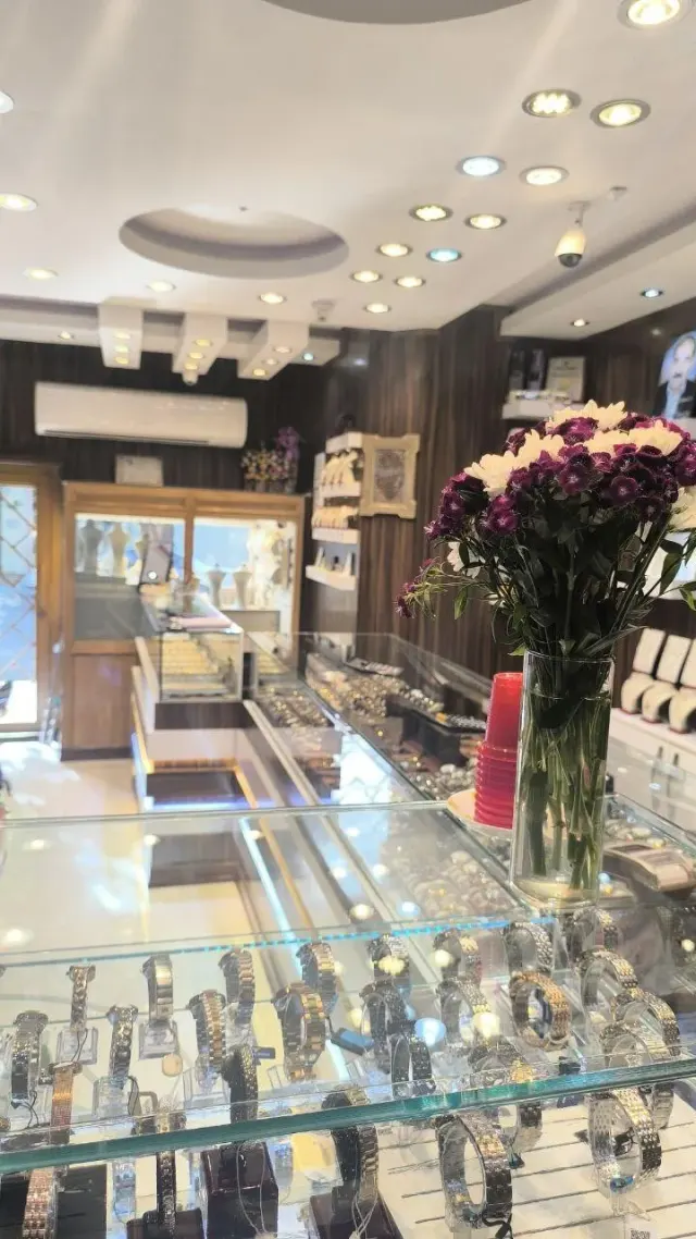 گالری طلا جواهر و ساعت درسا