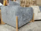 مبلمان ئامانج