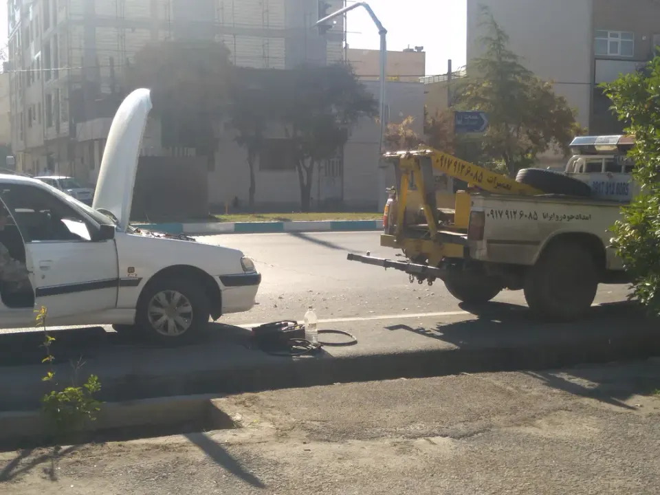 امداد خودرو ایرانا