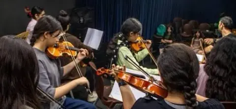 آکادمی موسیقی آژوان