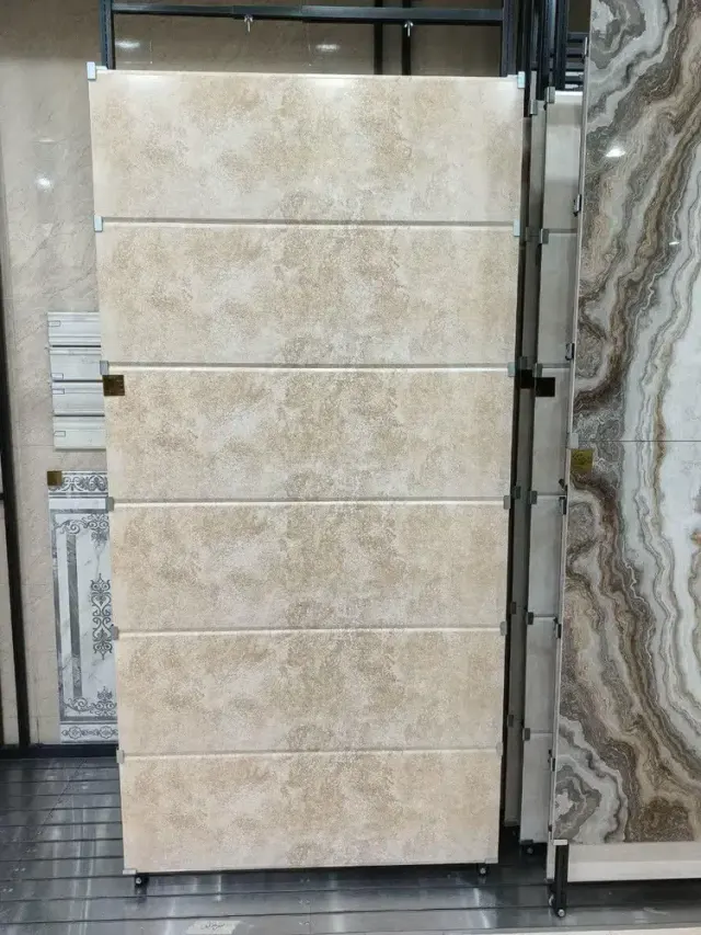 فروشگاه کاشی و سرامیک لیپار در چناران