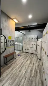 باشگاه بدنسازی گلدن راک