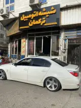 شیشه اتومبیل ترکمان