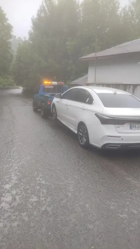 یدک کش و امداد خودرو گردنه حیران