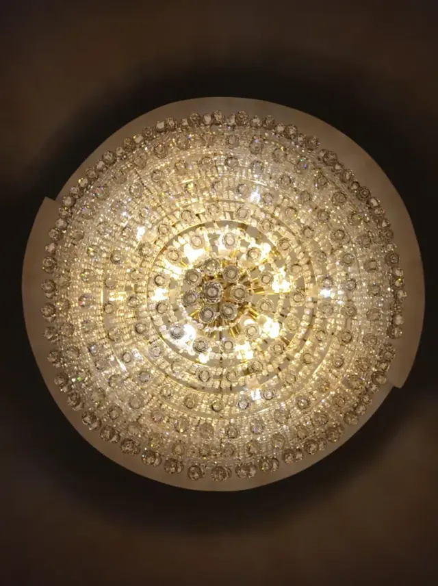 گالری لوستر و شمعدان طوفان