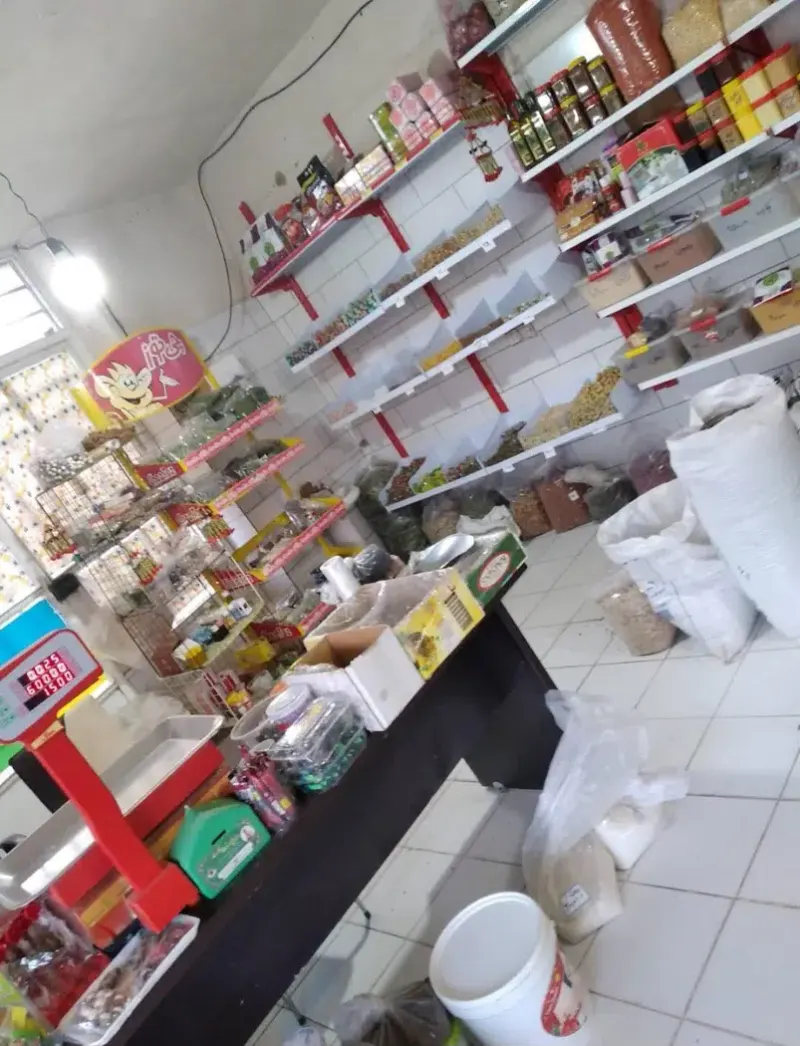 عطاری و خواربار فروشی ساحل