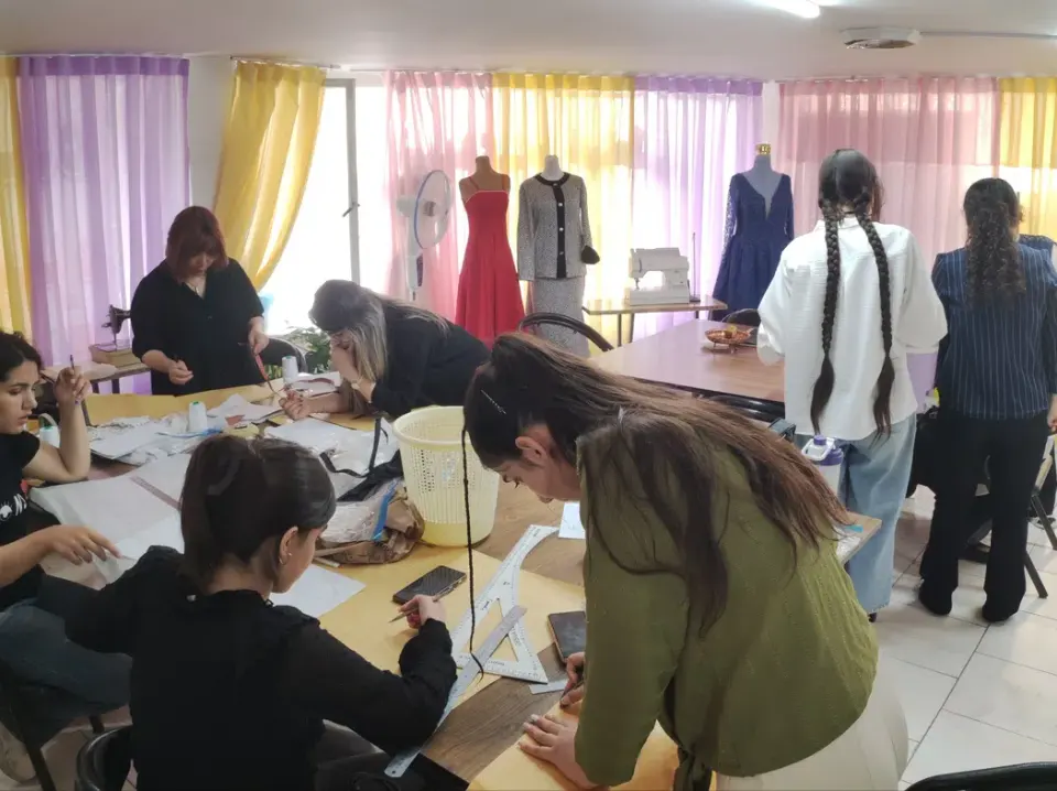 آموزشگاه خیاطی پاییزه
