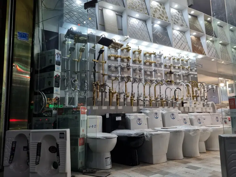 فروشگاه کاشی طاها