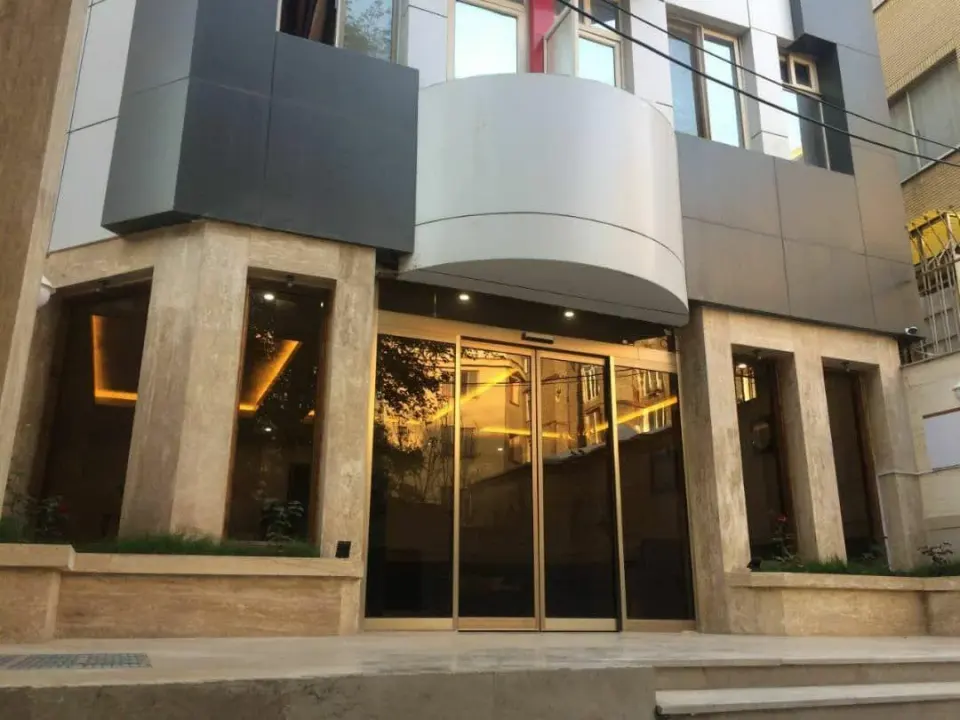 هتل آپارتمان جاودانی