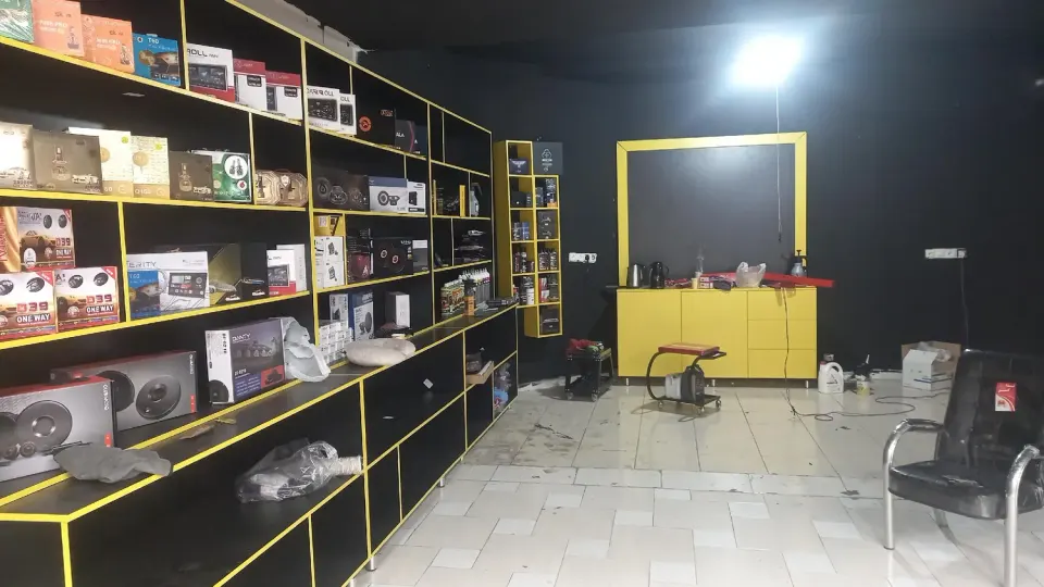 دیتیلینگ و تزئینات اتومبیل اتوشاین
