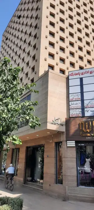مزون لباس عروس مریان