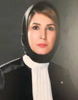 وکیل پایه یک دادگستری سمیه حسینی دخت