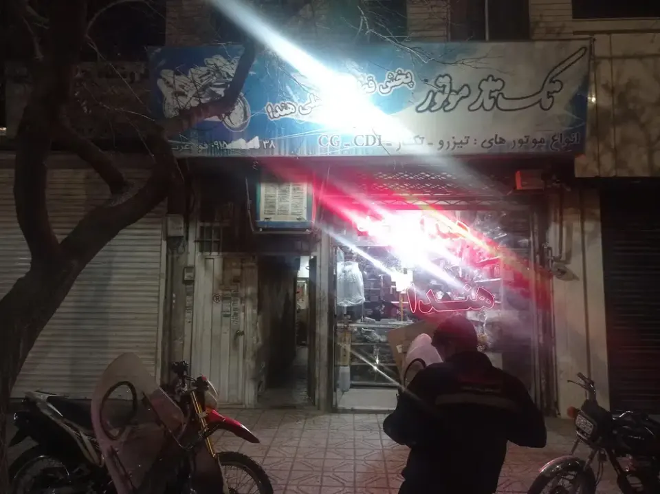 لوازم یدکی موتورسیکلت تک تاز موتور