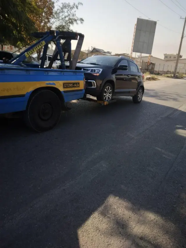 امدادخودرو و یدک کش و چرخگیر کرمی