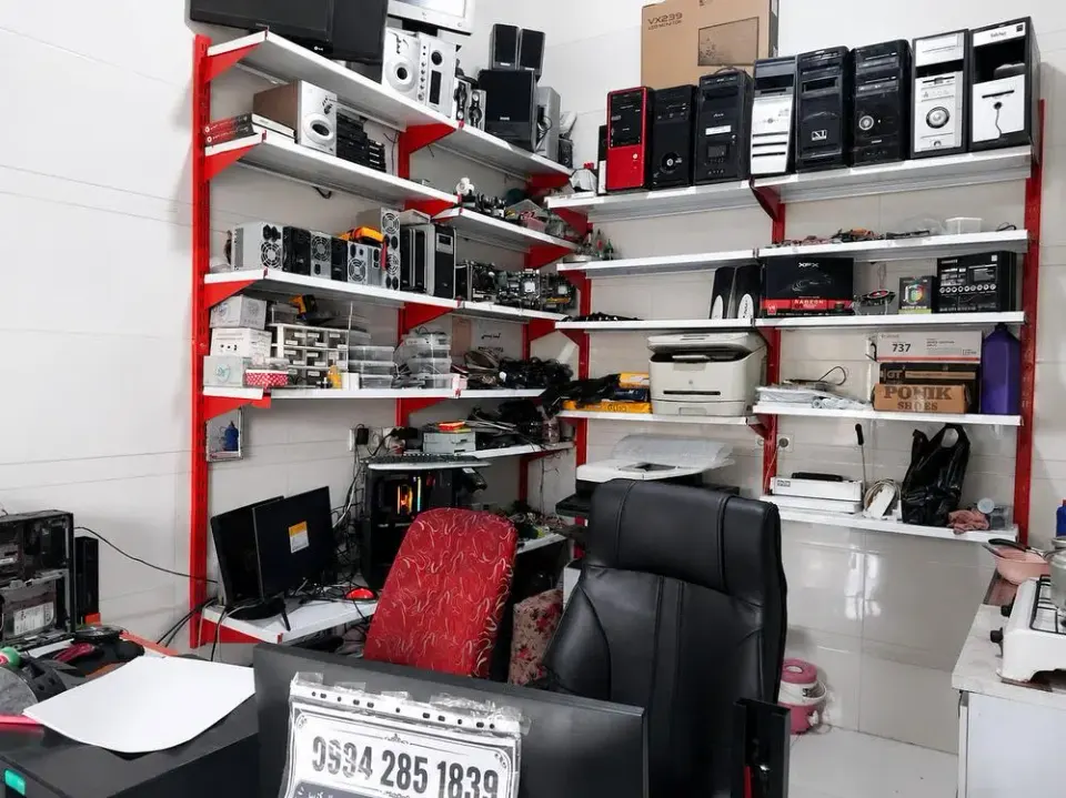 خدمات کامپیوتری و چاپی اسلام شعبه2