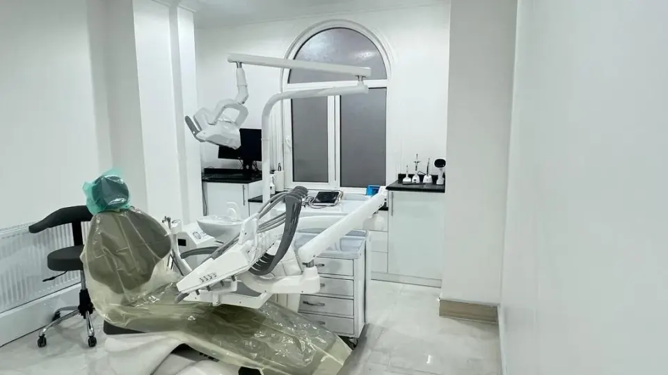 مطب دکترمحمد حسین طاهری