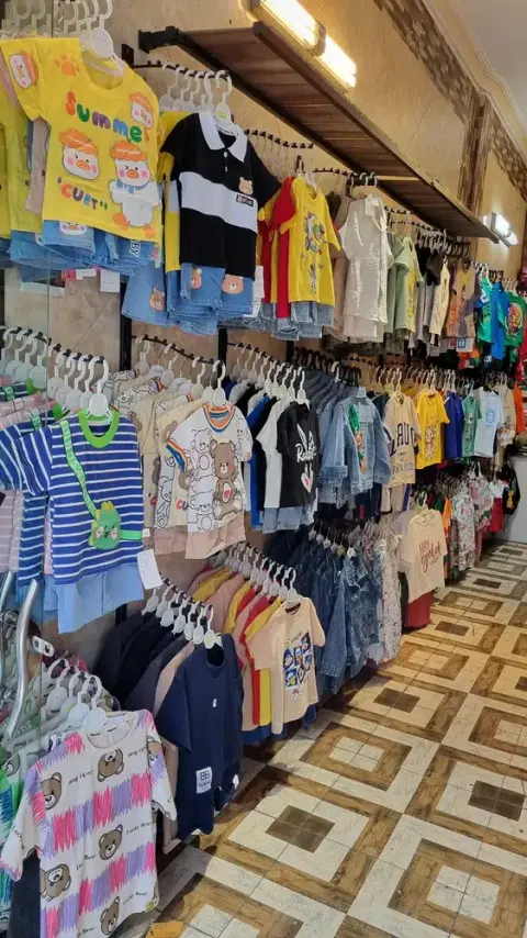پوشاک بچه گانه وروجک