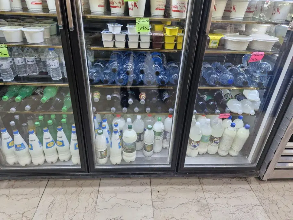 لبنیات و بستنی سنتی پایتخت