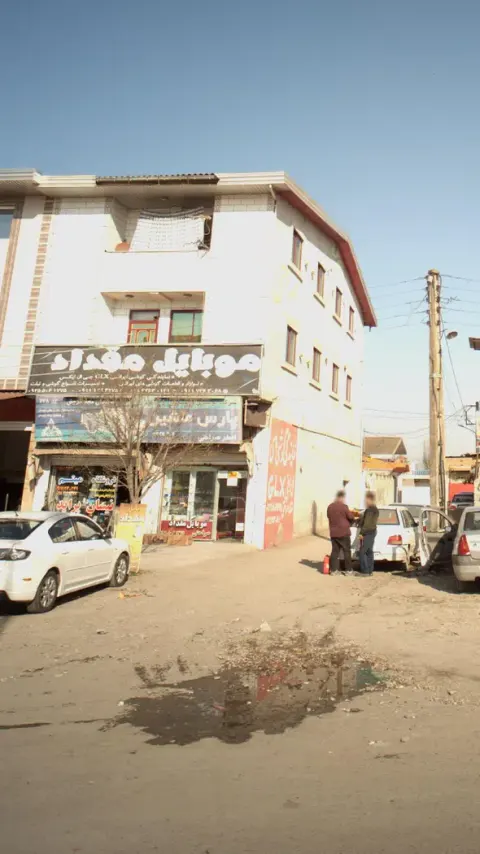 موبایل مقداد