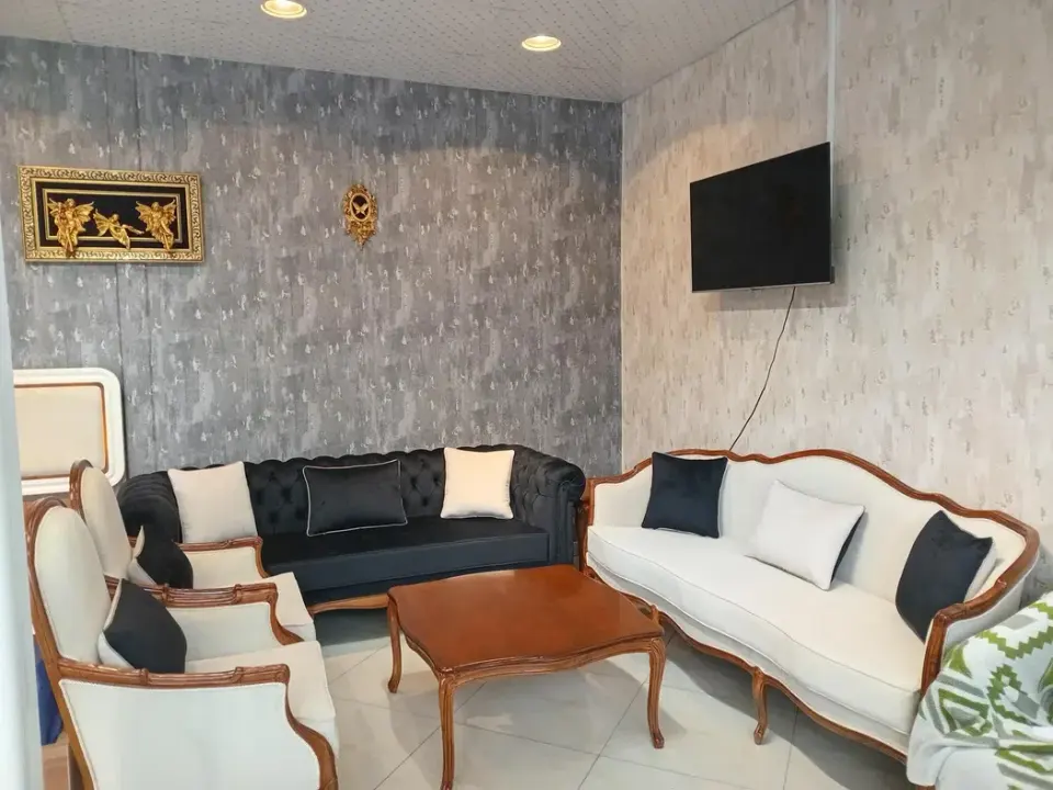 مبل بهرامی