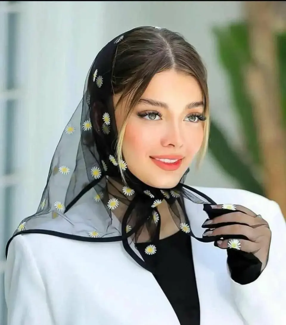 دنیای شال و روسری رحیمی