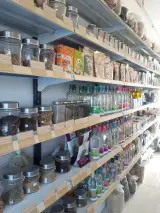 فروشگاه عطاری و مواد غذایی اردیبهشت