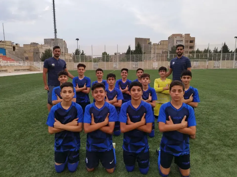 باشگاه فرهنگی ورزشی مشکی پوشان