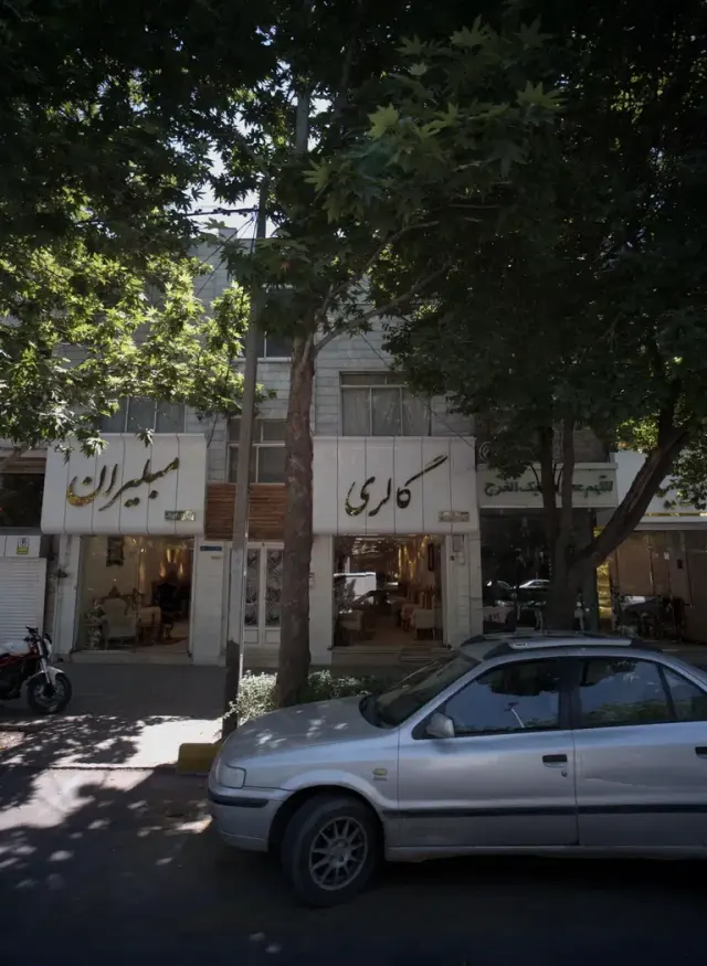 گالری مبلیران