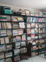 کتاب فروشی