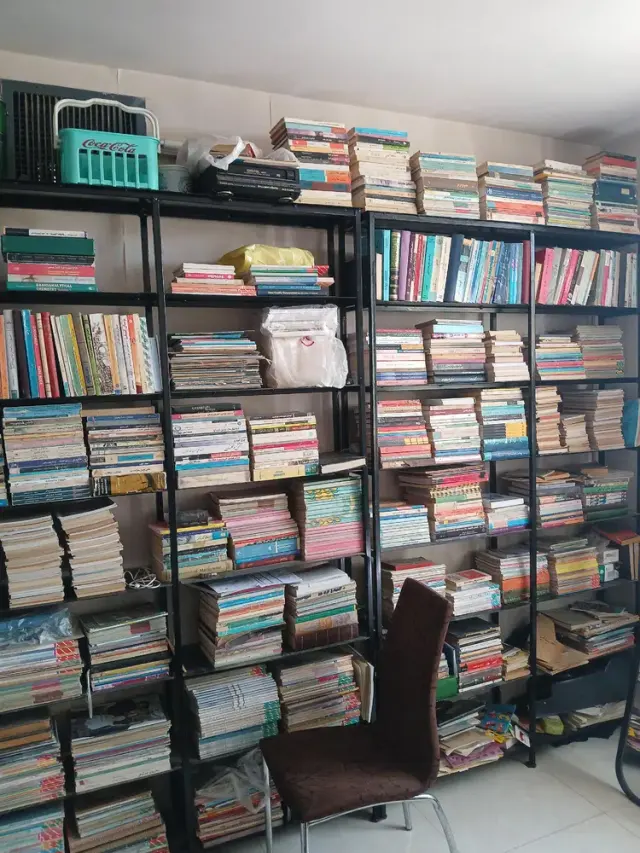 کتاب فروشی