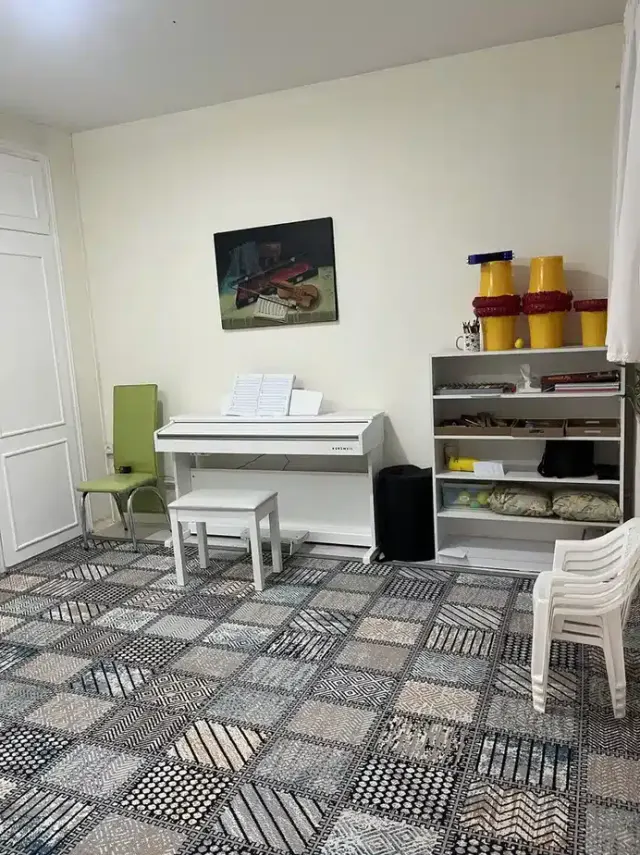 آموزشگاه هنری آرنگ