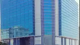 بلوار باهنرروبروی هتل آوینا