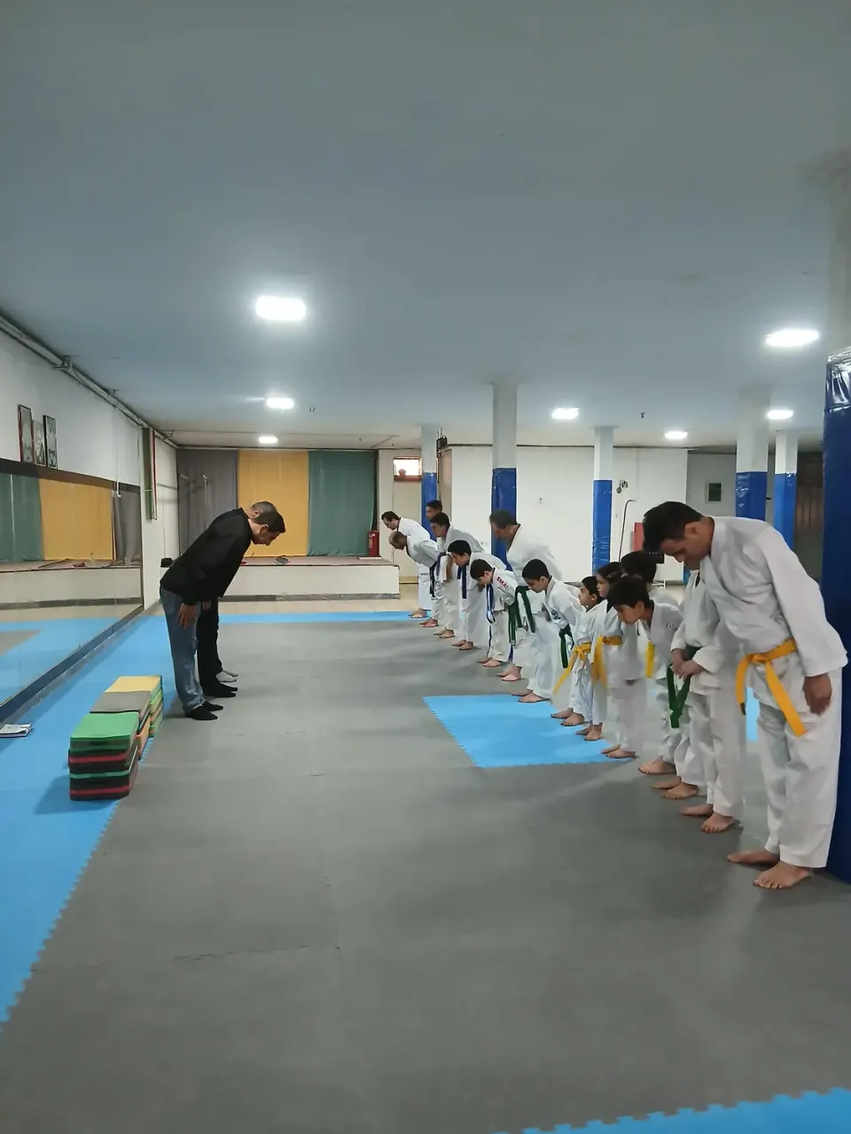 باشگاه ورزشی شاهد
