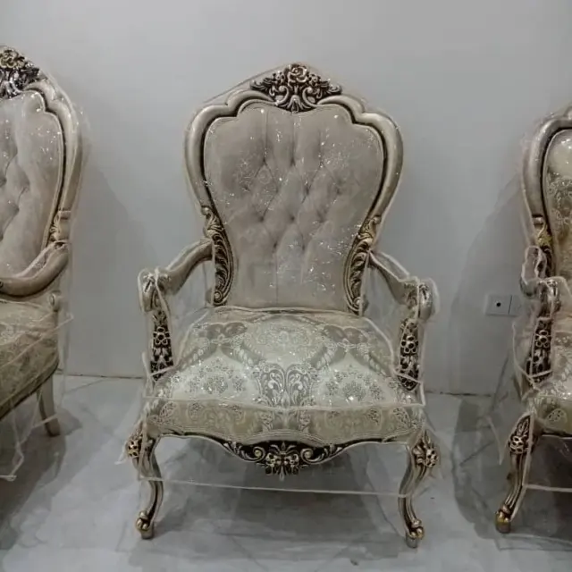 مبل درخشان