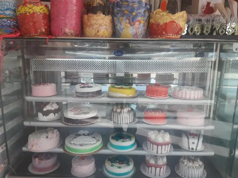 شیرینی ماهان