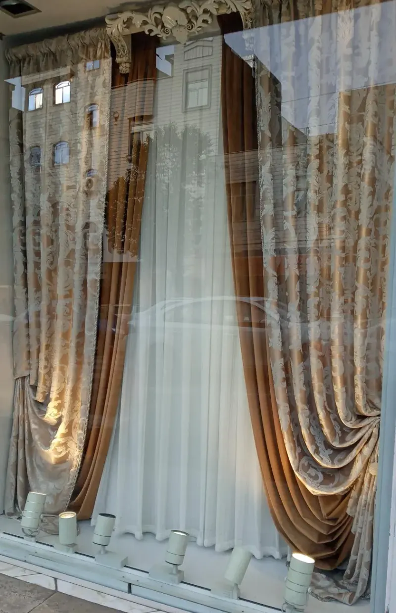 گالری نورهشتم